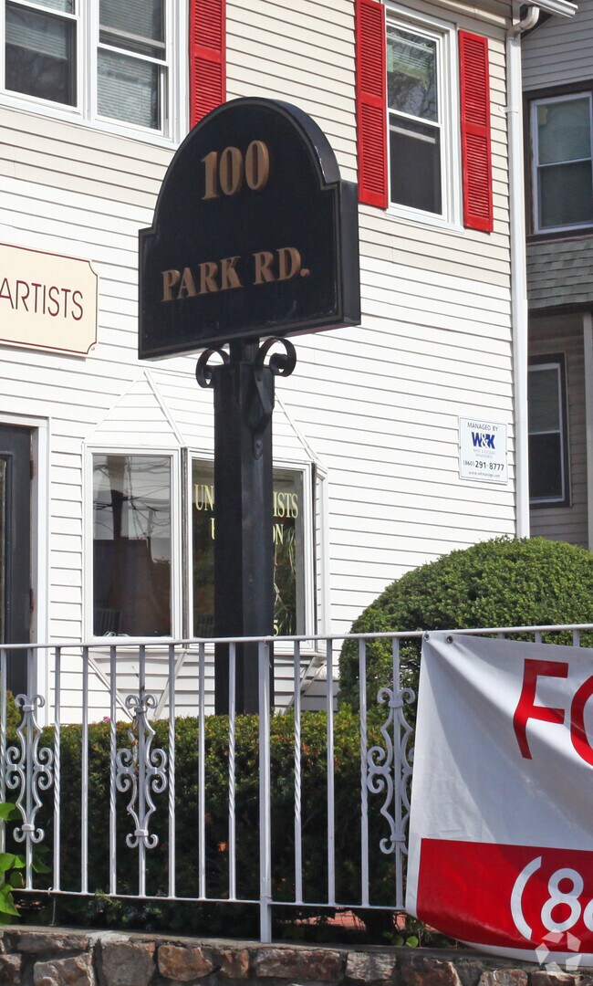 Photo - 100 Park Rd