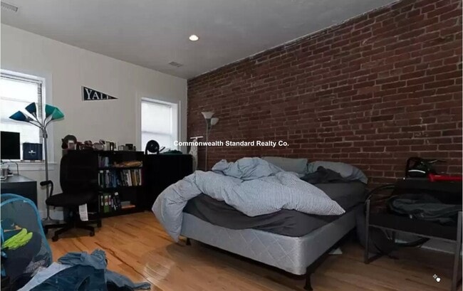 Photo - 1203 Beacon St Unit 5