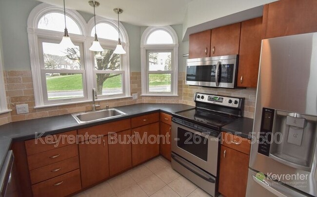 Building Photo - 1401 Kathleen Ct