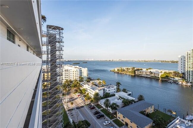 Building Photo - 7934 West Dr Unit 7934 West Dr  1401 Rental
