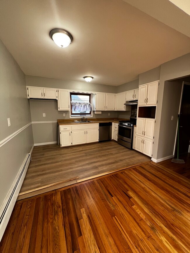 Photo - 52 Frederick St Unit 1st floor