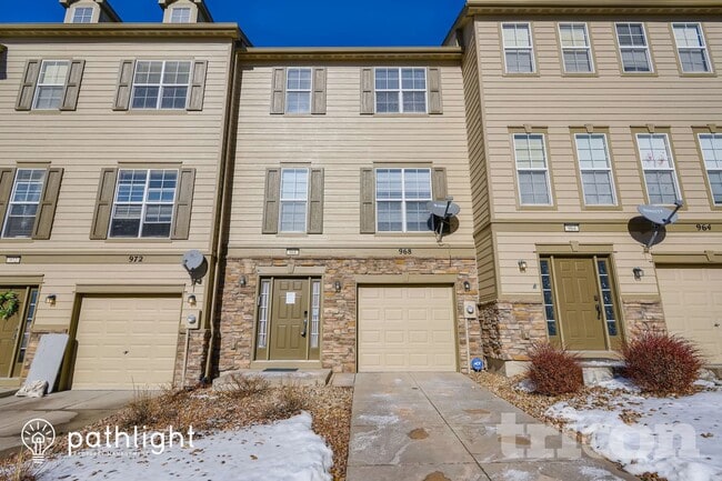 Photo - 968 Burning Bush Point