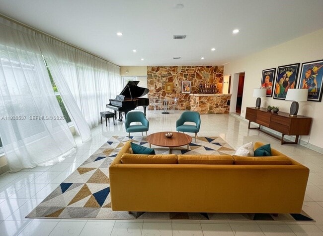 Photo - 40 SW 30th Rd