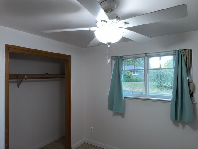 Photo - 23330 3rd Pl W