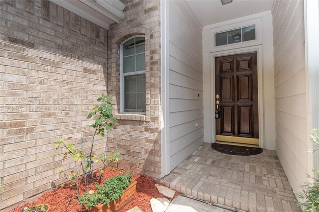 4822 Bonny Loch Ln