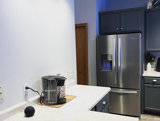 Photo - 7526 5th St N