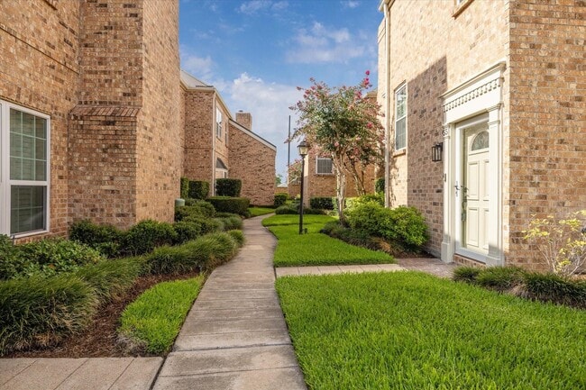 Photo - 600 Wilcrest Dr Unit 57
