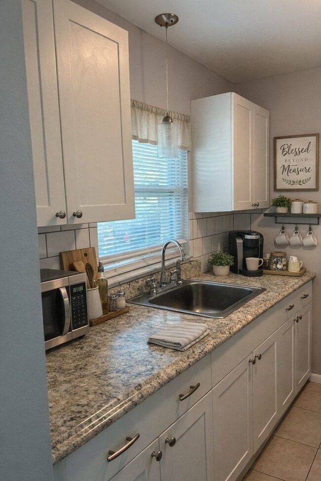 Photo - Vero Beach 2 Bedroom 1 Bath Unit 550-01