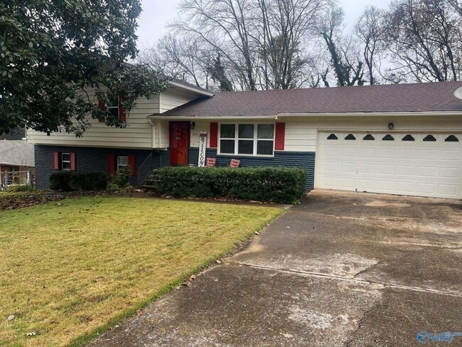 Building Photo - 409 Cumberland Dr SE