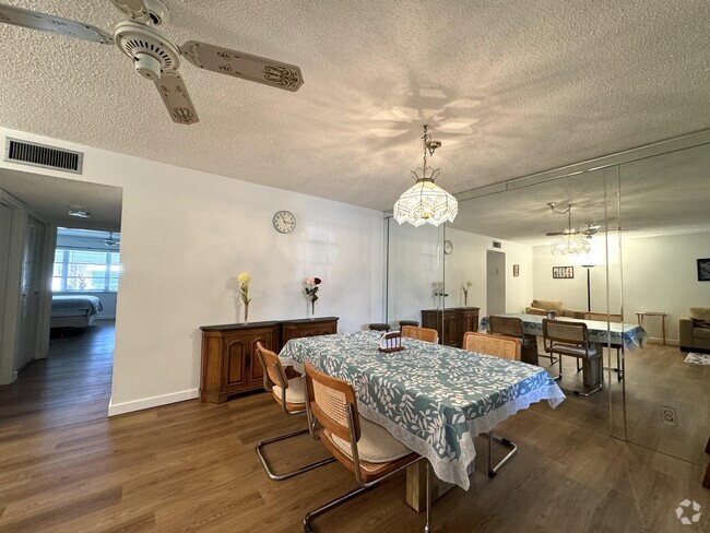 Building Photo - 4675 NW 3rd Ct Rental