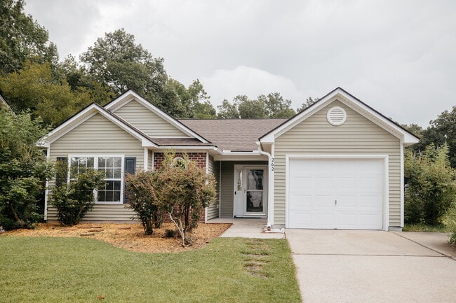 Building Photo - Charming 3-Bedroom Goose Creek Home with Attached Garage