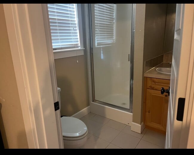 Photo - 7057 N Greenwich Ave