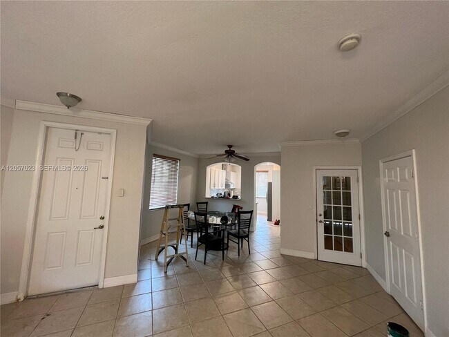 Photo - 2847 S Evergreen Cir