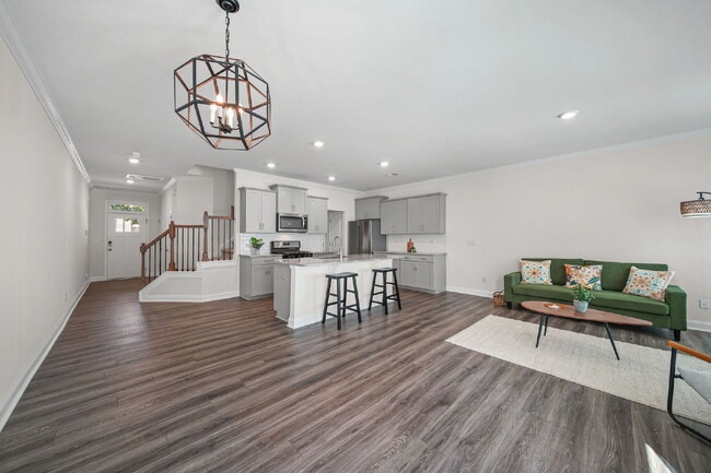 Building Photo - Modern Comfort, Flexible Living, Tailored ...