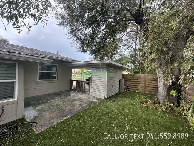 Photo - 214 15th Ave W