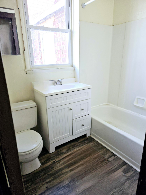Building Photo - 309 W Beaver Ave Rental