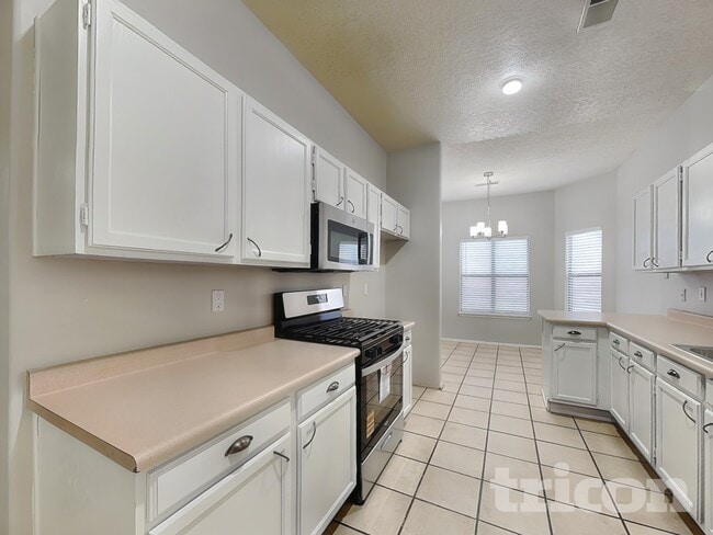 Photo - 6401 Prairie Sage Dr NW