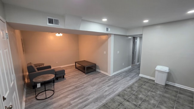 Photo - 4040 Knollbrook Dr NW