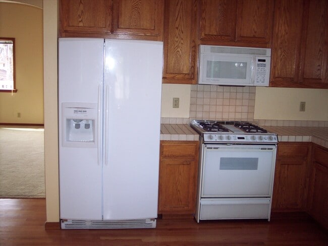 Photo - 633 Silver Ave