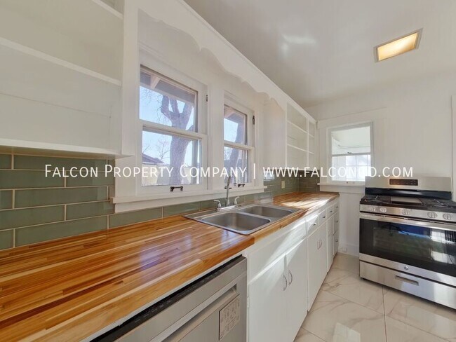 Photo - 2107 W Kiowa St