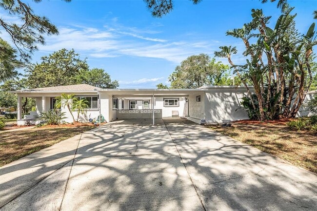 Photo - 4925 Alcazar Way S House