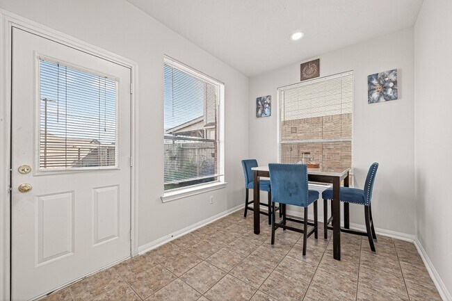 Photo - 7023 Westford Park Ln