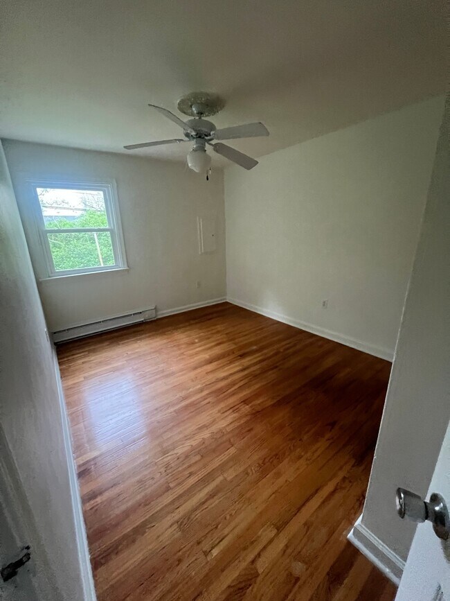 Photo - 1 Kenalcon Dr Apartments