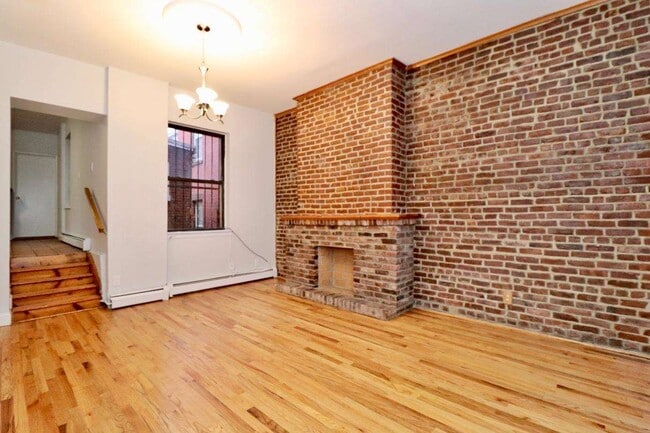 Building Photo - 603 Jersey Ave Unit 2 Rental