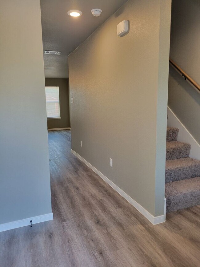 Photo - 227Clore Unidad B-STILL OCCUPIED BY RESIDENT