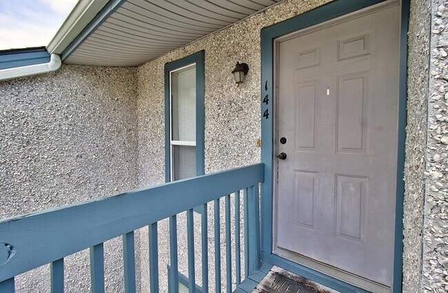 Building Photo - 910 Brett Dr Rental