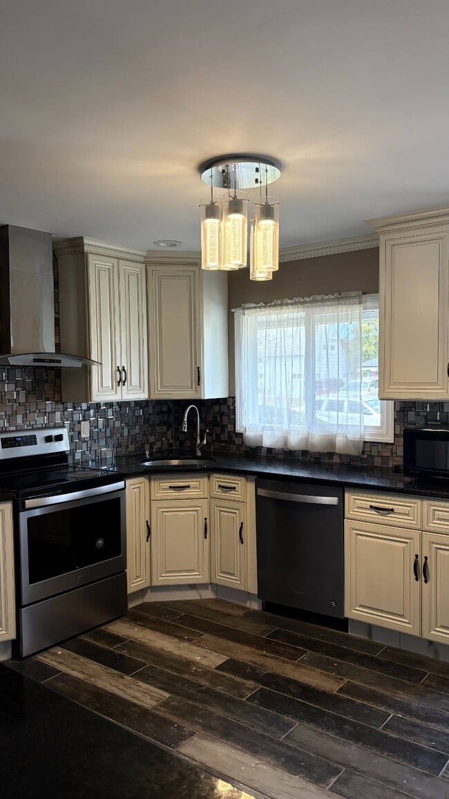 Photo - 20 Basket Ln