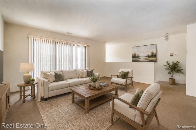 Photo - 23788 Village-House Dr N Unidad 8B