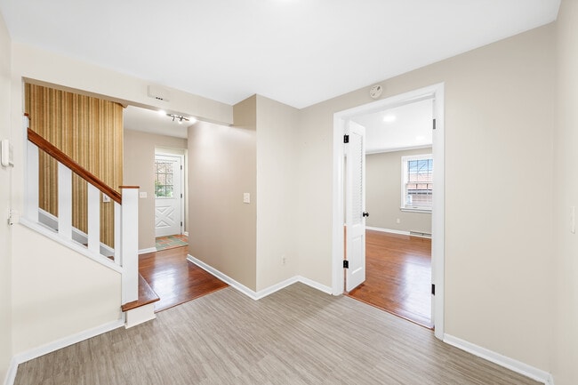 Photo - Ward Road SFH