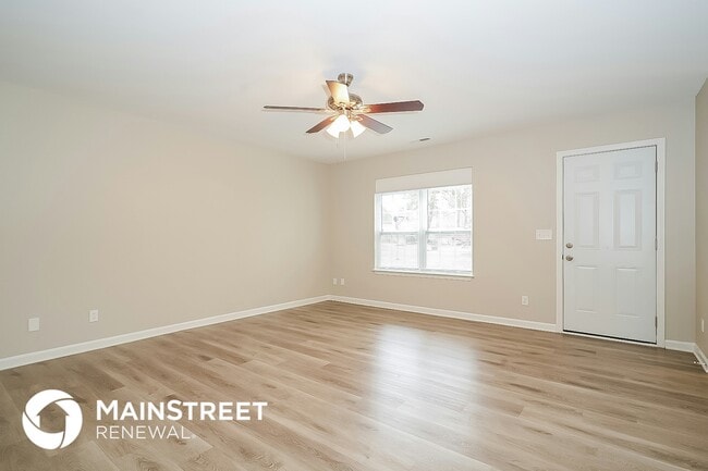 Photo - 1240 Maple Ridge Dr