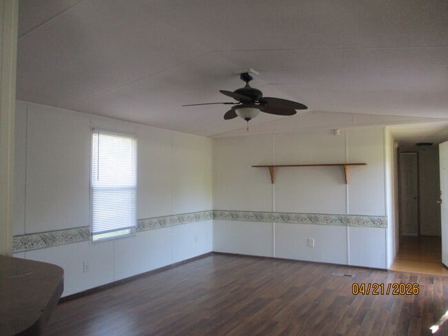 Photo - 128 Cypress Ln