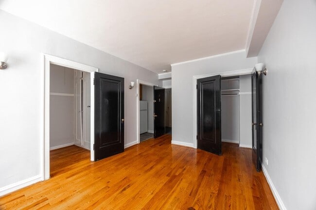 Photo - 917 W Eastwood Ave Unit 307