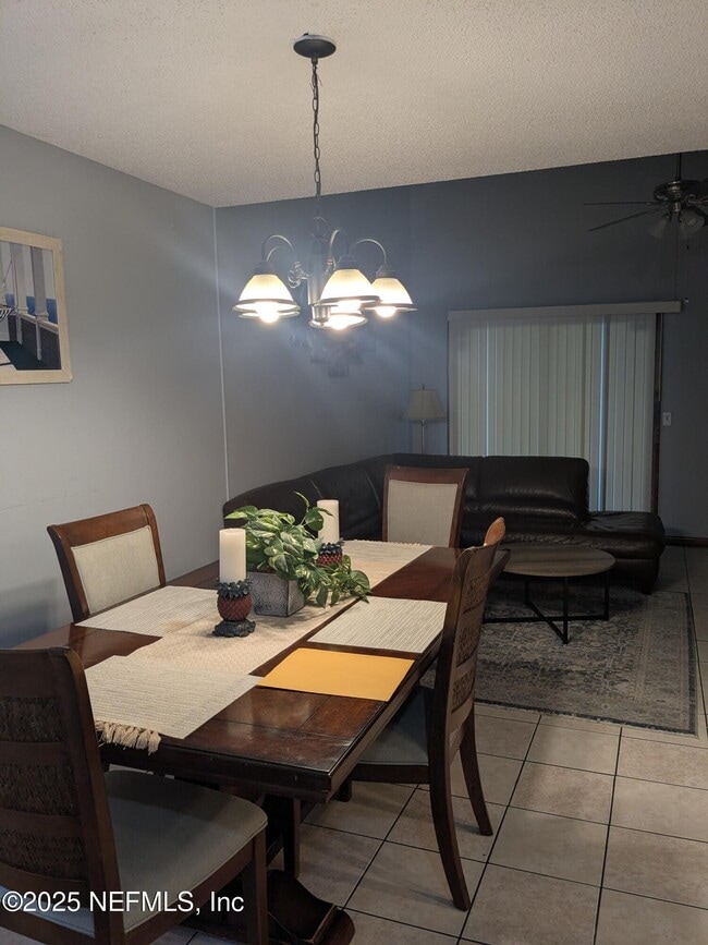 Photo - 733 Century 21 Dr