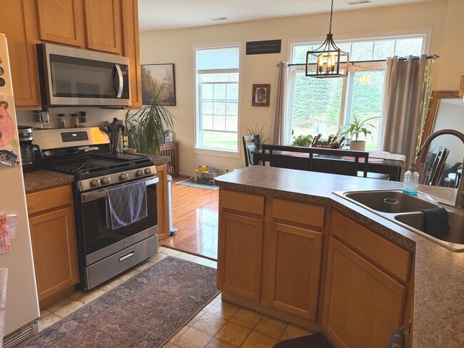 Photo - 2554 Evergreen Cir