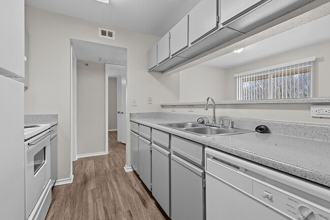 Valley Ridge Apartment Homes
