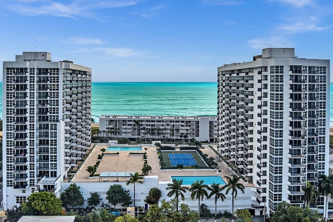 Photo - 525 N Ocean Blvd Unidad 624