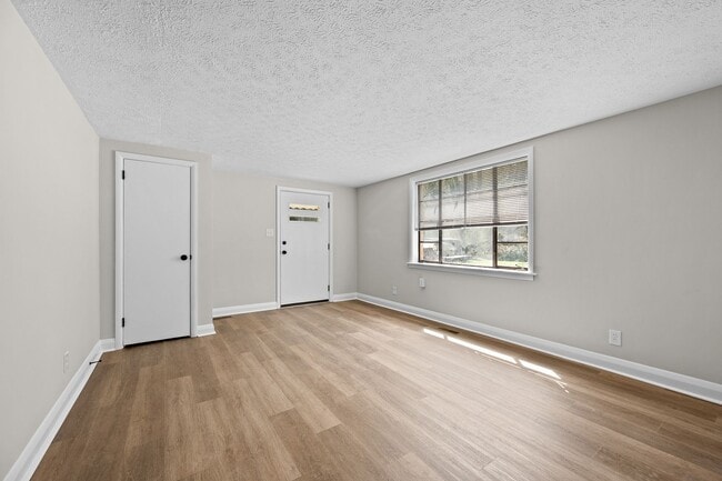 Photo - 805 McCausland St Unit B- Lower