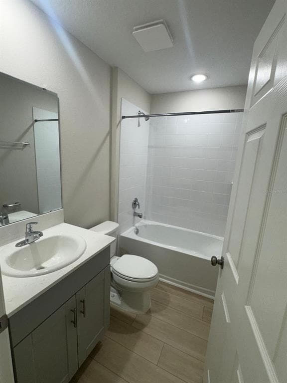 Photo - 1049 Foreshore Ln