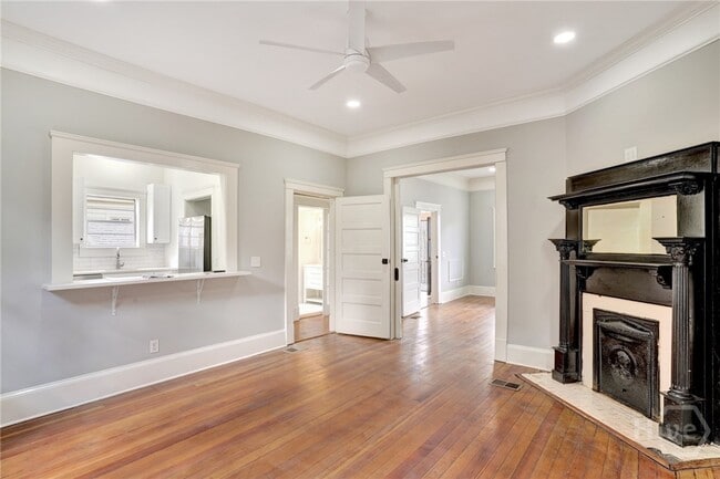 Photo - 115 W 34th St