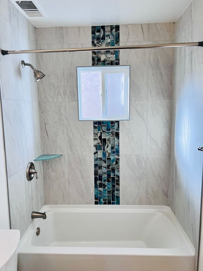 Photo - newly renovated cottage nestled in the heart of Sparks