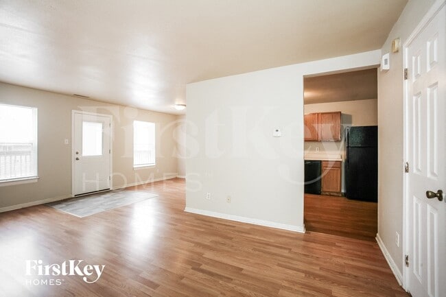 Photo - 16773 Lowell Dr