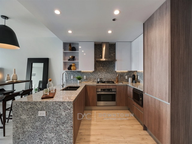 Building Photo - 1200 N Wells St Unit 601