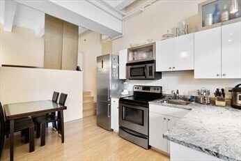 Photo - 12 Stoneholm St Unit 524