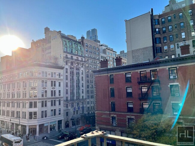 Photo - WEST 72 STREET Unidad 2A