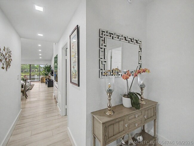 Photo - 5154 Oakhill Ln Unit 1022