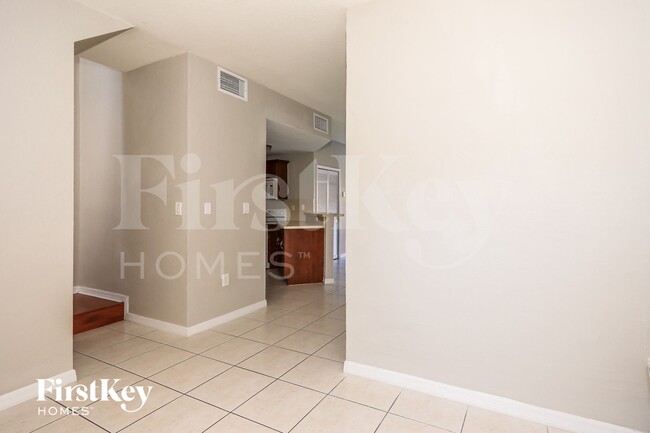 Photo - 664 SW 7th Terrace